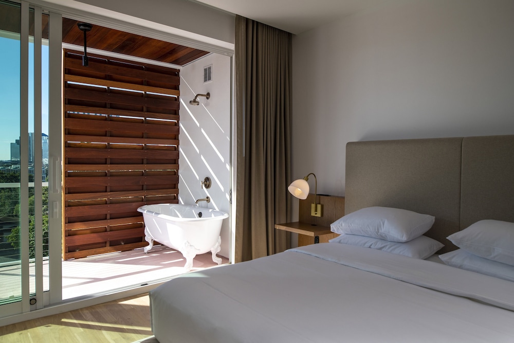 The Sarasota Modern, a Tribute Portfolio Hotel 11/44