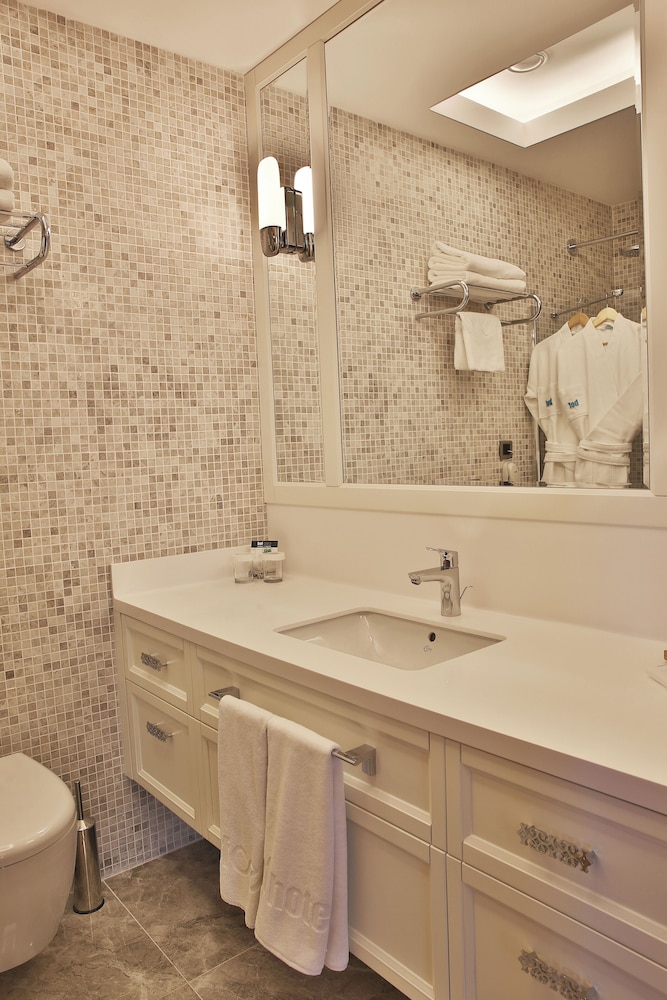 جناح بسرير كينج، Bof Hotels Ceo Suites 6/8