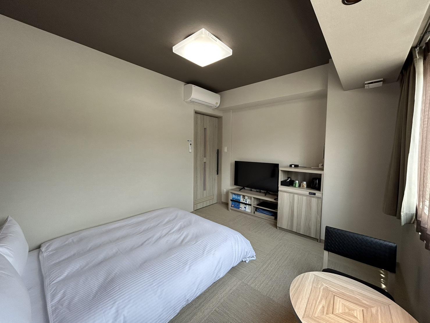 Semi Room, Standard, Semi Double Bed, Smoking