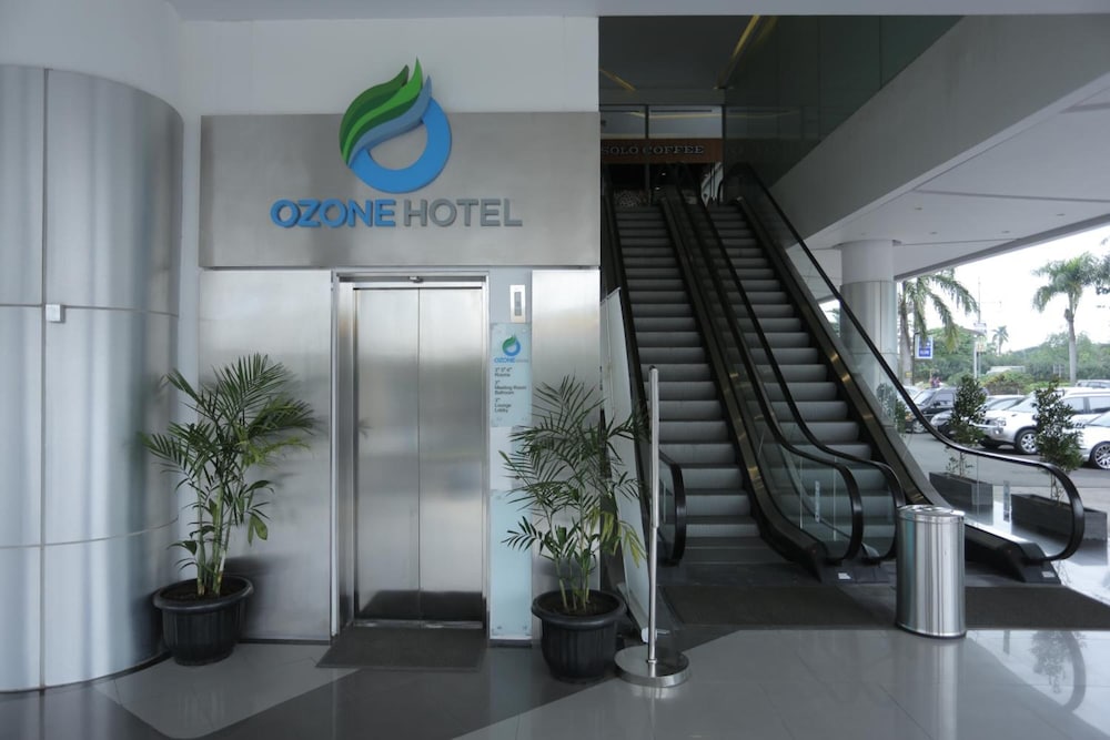 Ozone Hotel Pantai Indah Kapuk 2/25
