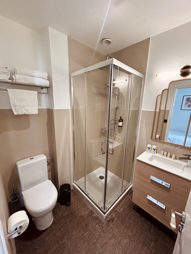 Hotel Les Charmettes 46/50