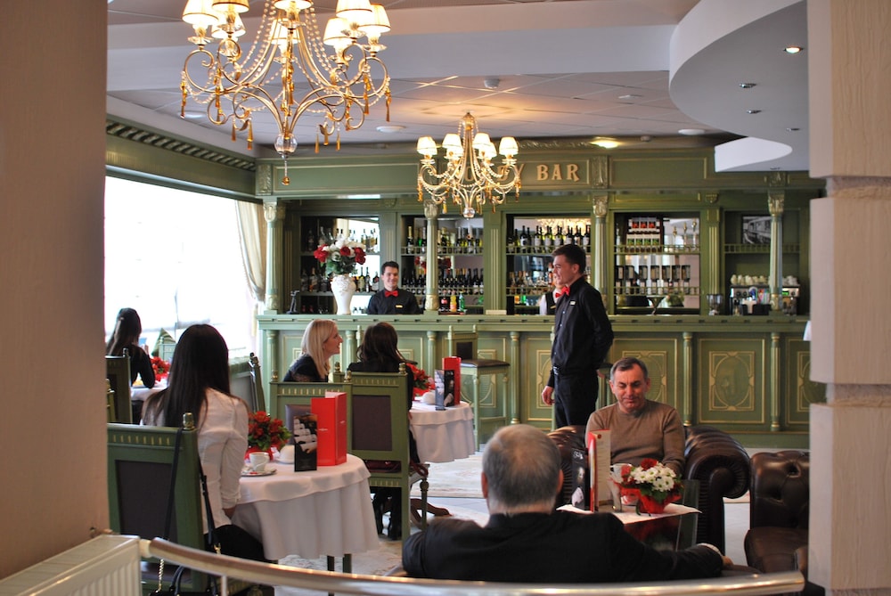 Mercure Chisinau Center Jazz Hotel 48/58