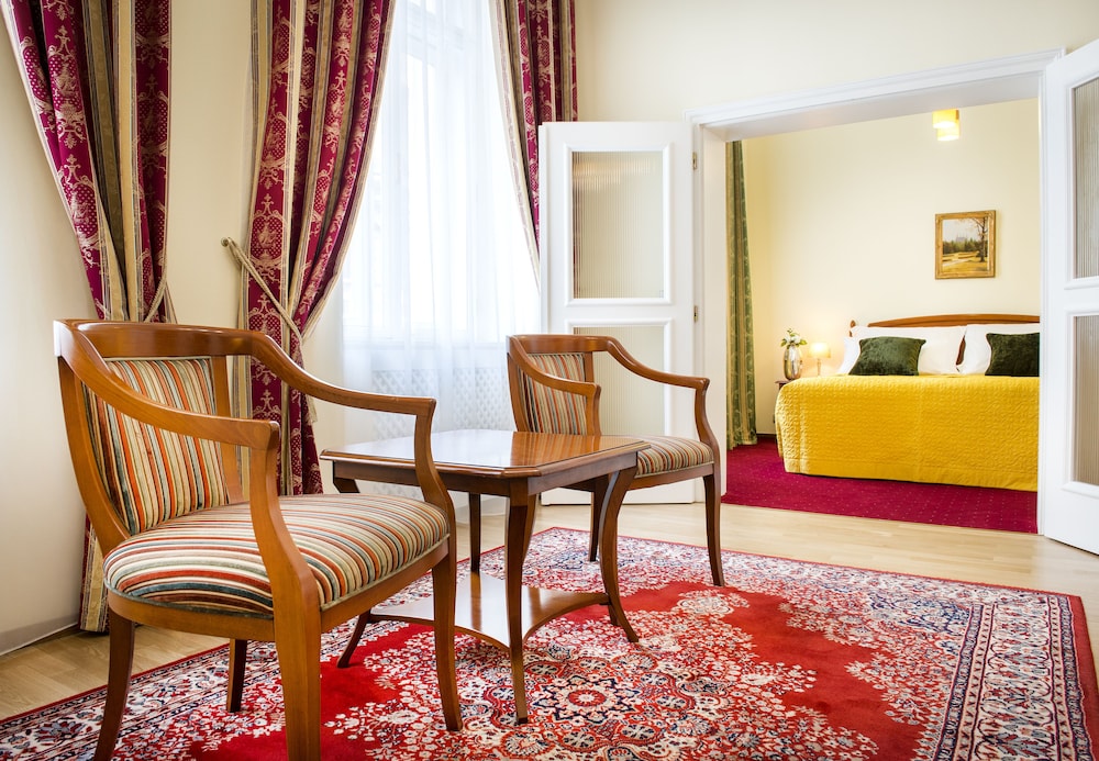 Boutique Hotel Seven Days 37/50