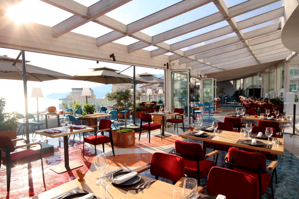 Bougainville Bay Hotel 35/50