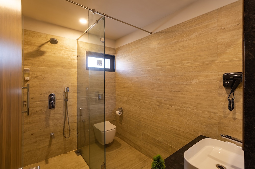 Hotel Rock Regency 54/55