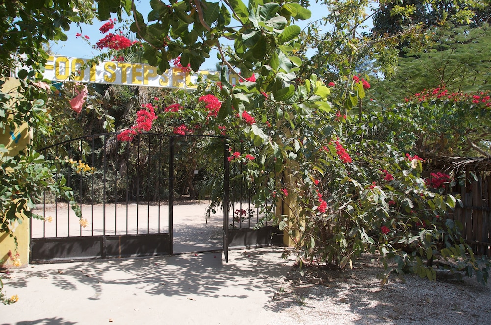 Footsteps Eco Lodge 37/47