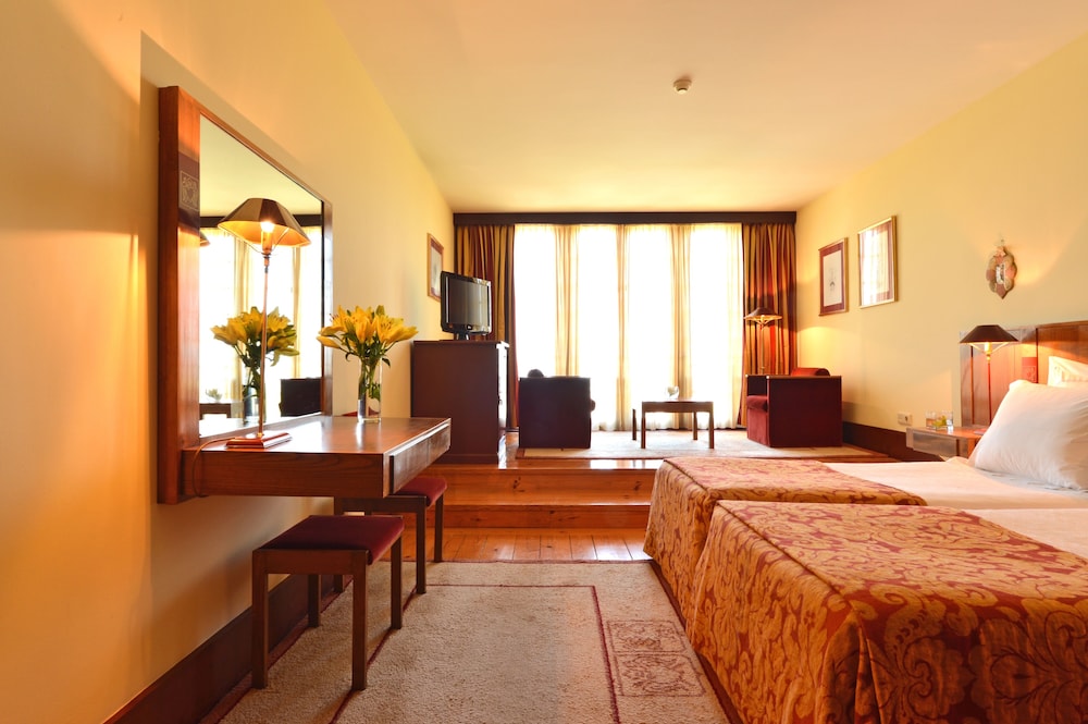 Pousada Mosteiro De Guimaraes - Monument Hotel 5/50