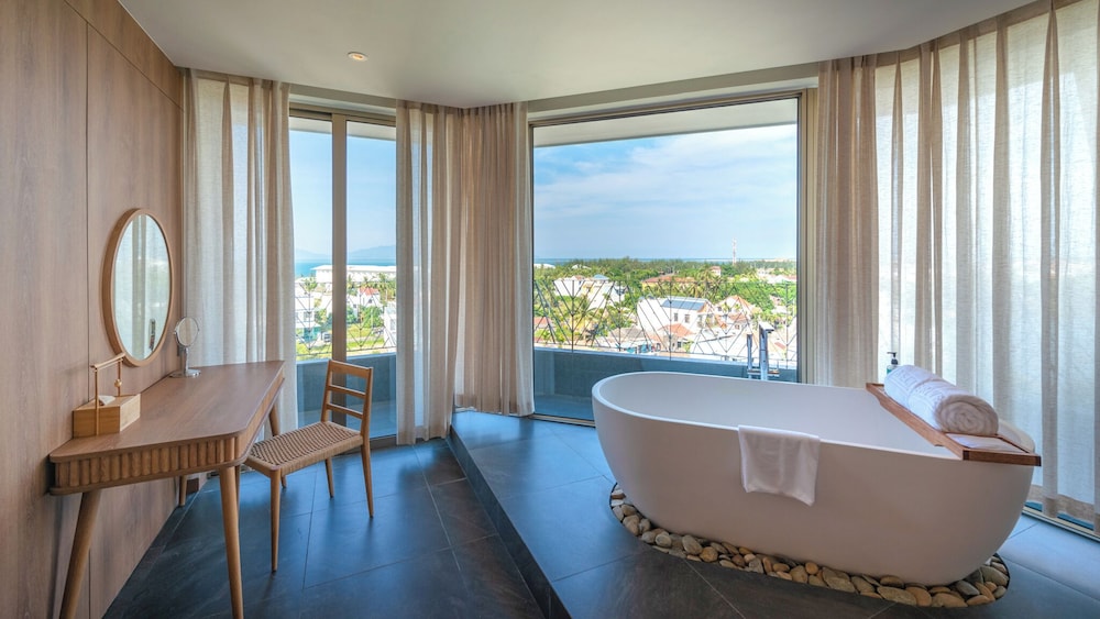 Bellerive Hoi An Resort & Spa 18/50
