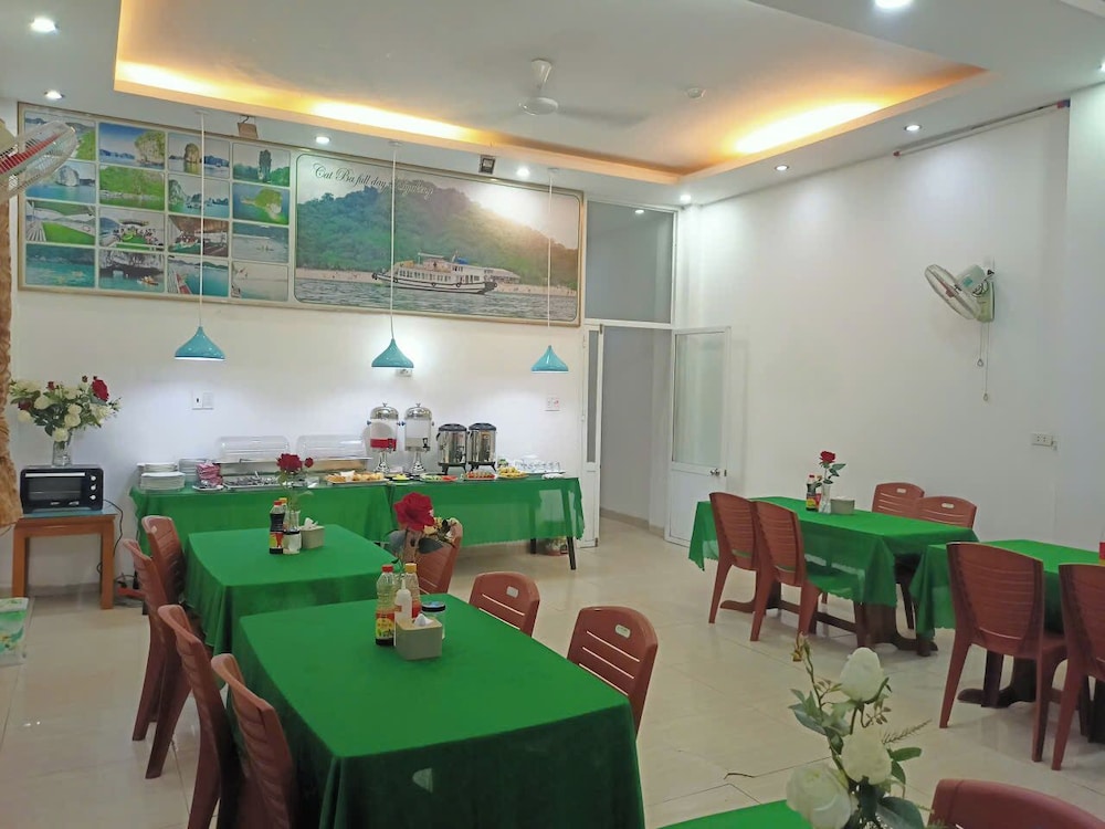 Catba Island Hotel 33/50