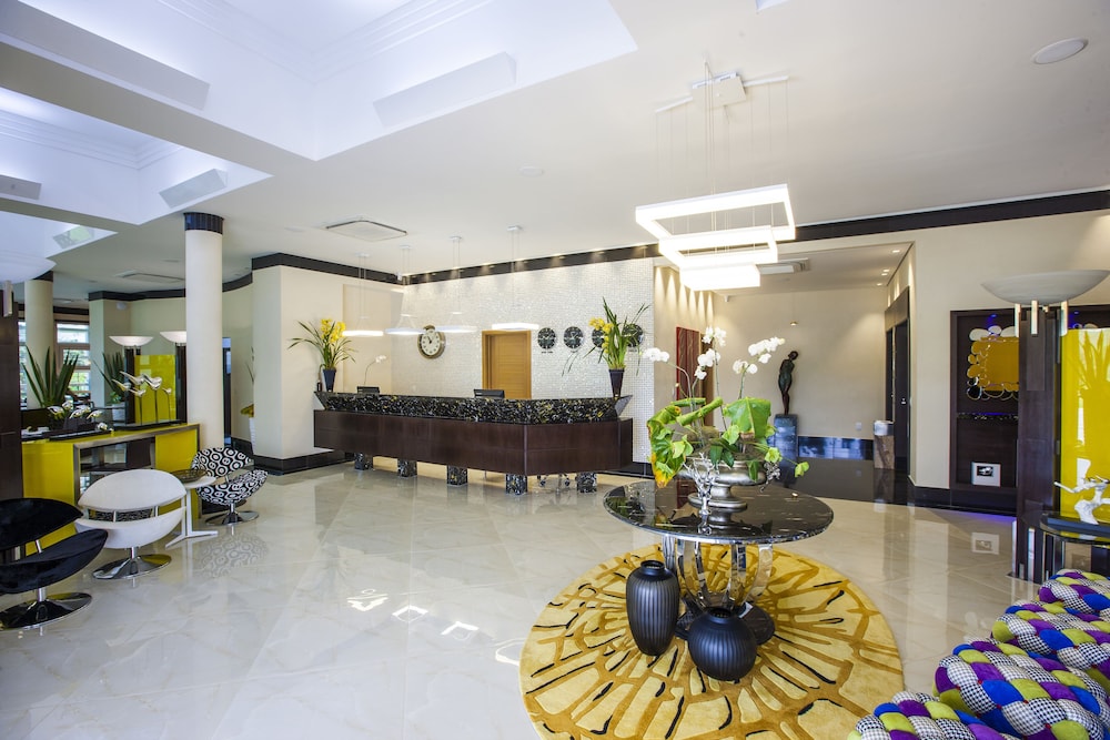 Hotel Intercity Vinhedo 11/66