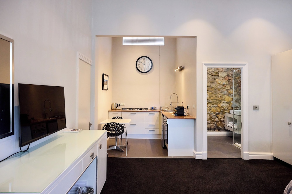 Three Boutique Hotel 15/79