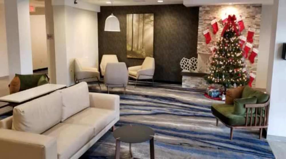 Fairfield Inn Suites By Marriott Mt Vernon Rend Lake 31/39