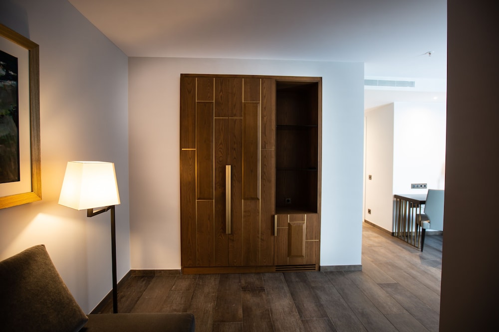 Elke Spa Hotel 30/74