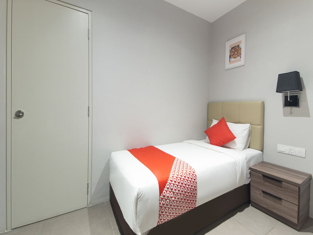 Yootel Boutique Hotel 13/24
