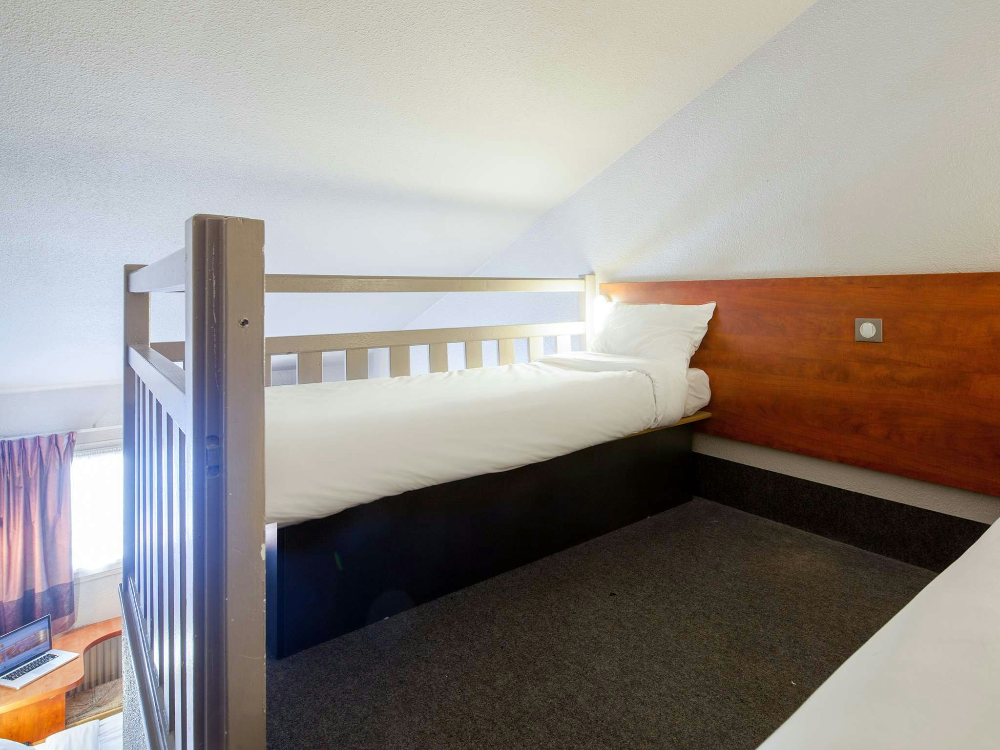 B&B HOTEL Rouen Parc des Expos Zenith 7/11