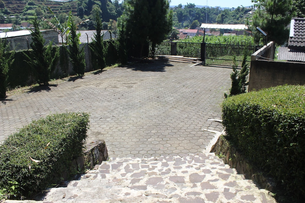 Villa Bayu Lembang 27/35