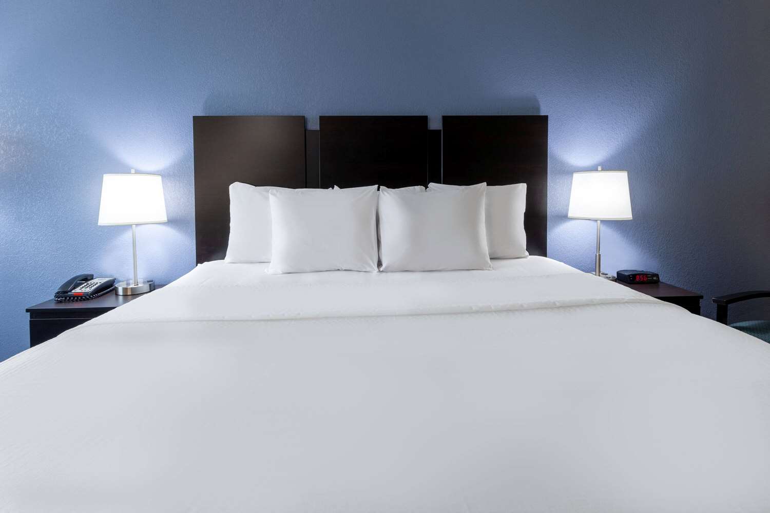 Days Inn by Wyndham Charles Town/Harpers Ferry 10/23