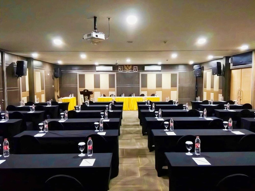 Green Red Hotel Syariah Jombang 58/73