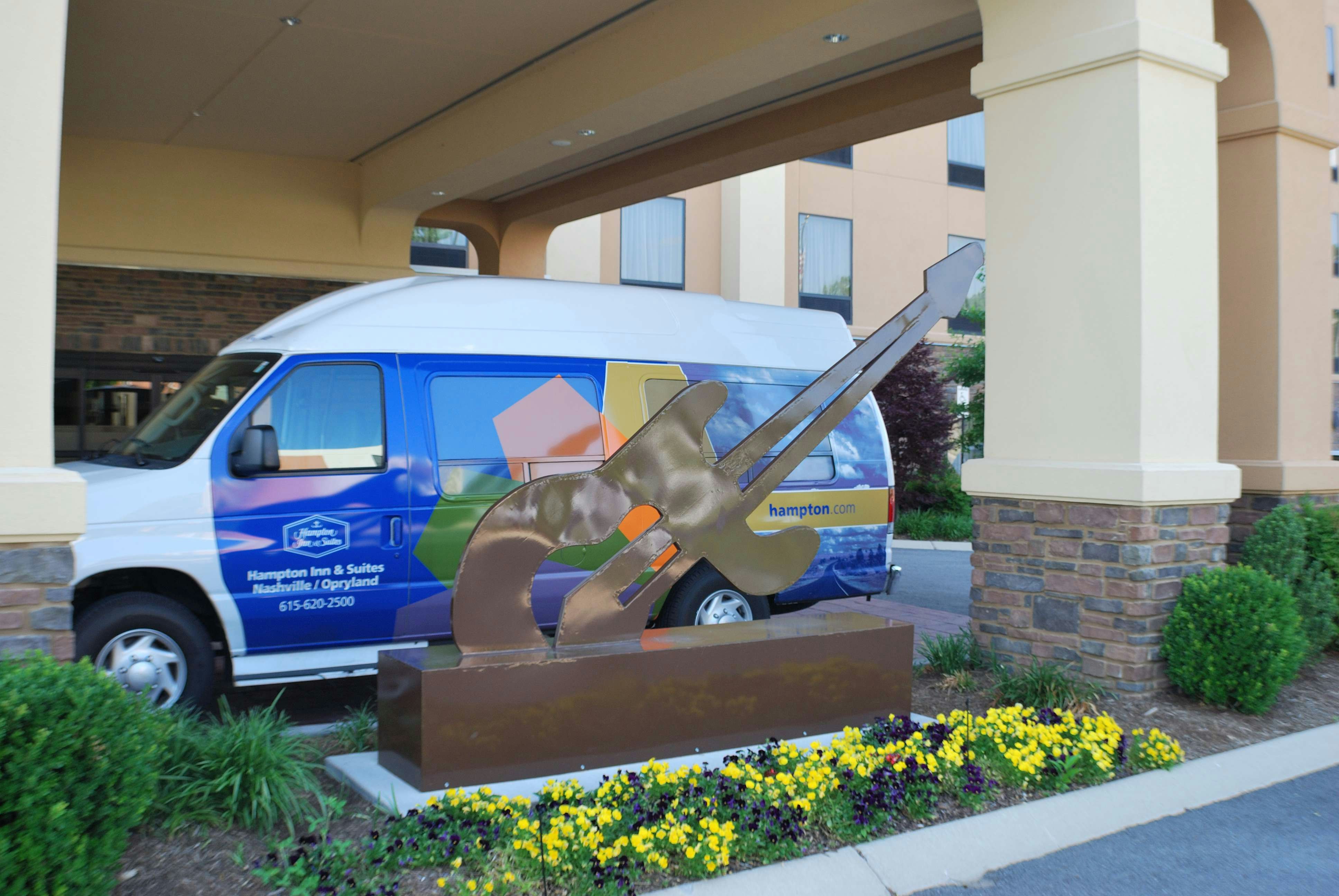 Hampton Inn & Suites Nashville @ Opryland 9/56