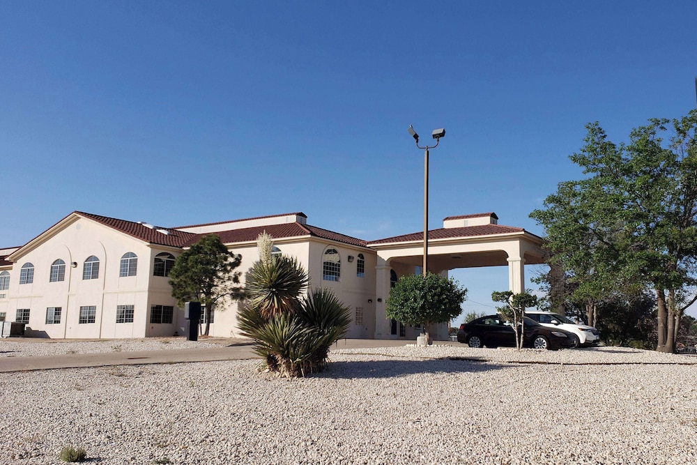 Travelodge by Wyndham Carlsbad NM 2/41