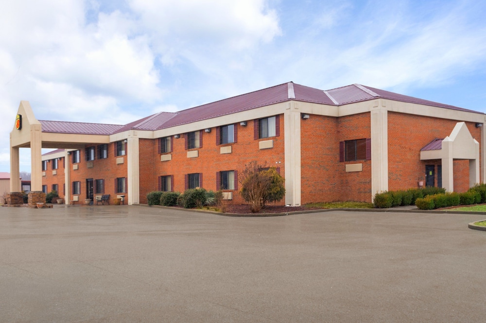 Super 8 Eddyville 1/39