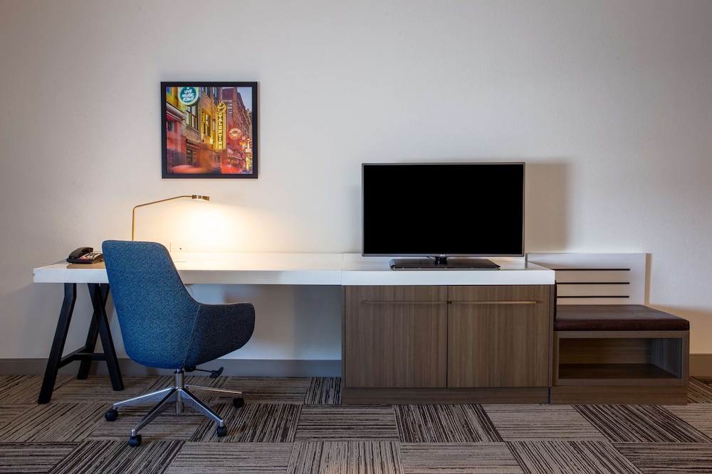 Hilton Garden Inn Nashville-Smyrna 50/55