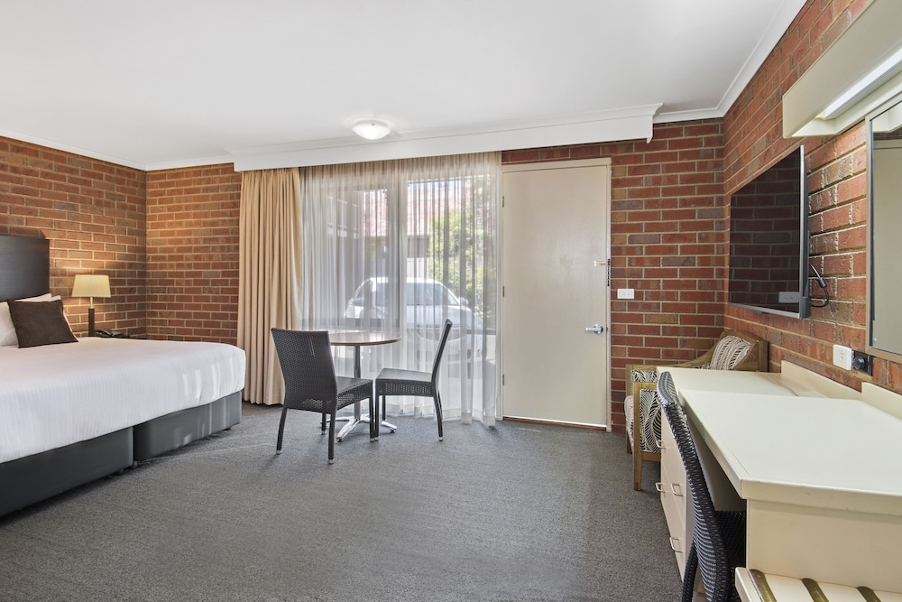 Burke And Wills Motor Inn Swan Hill 16/37