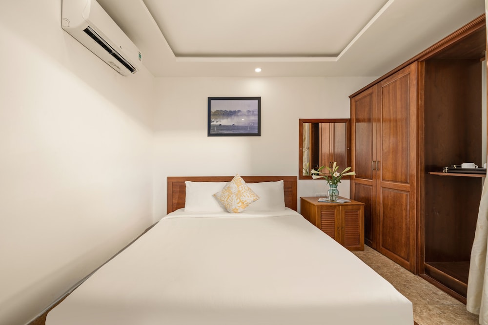 SUPERIOR, DOUBLE BED, SEA VIEW