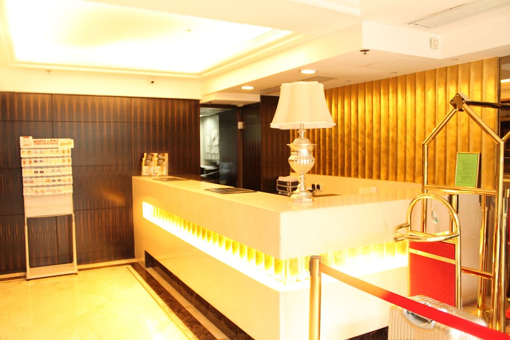 ORIENTAL LANDER HOTEL 6/41