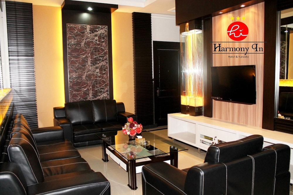 Hotel Harmony In Pontianak 43/62