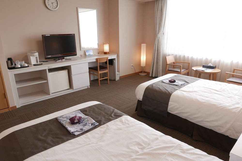 Kamenoi Hotel Yanagawa (ex Kanpo no Yado Yanagawa) 9/66