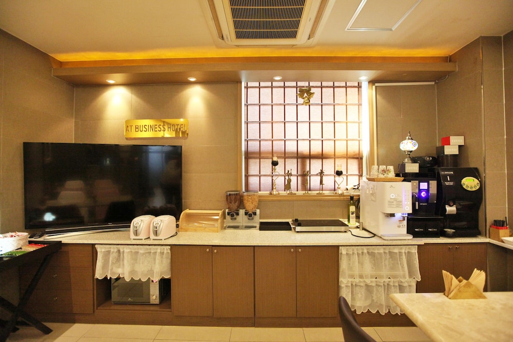 Changwon AT Business Hotel 19/21