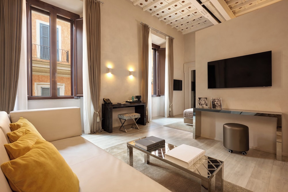 Terrace Pantheon Relais 56/71