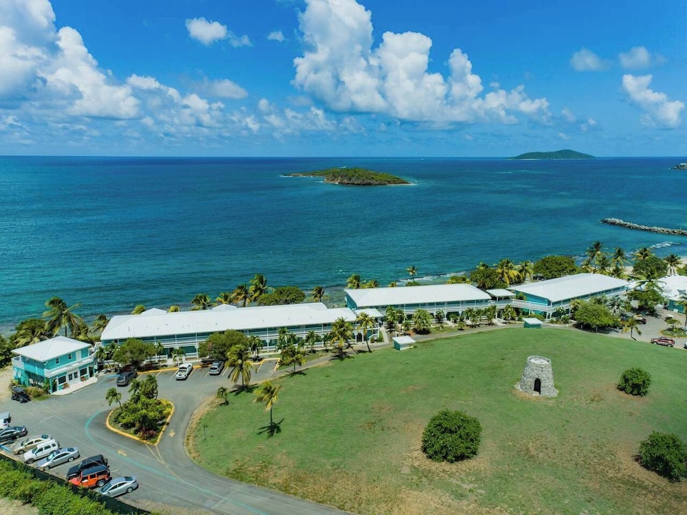 Tamarind Reef Resort Spa & Marina 35/50