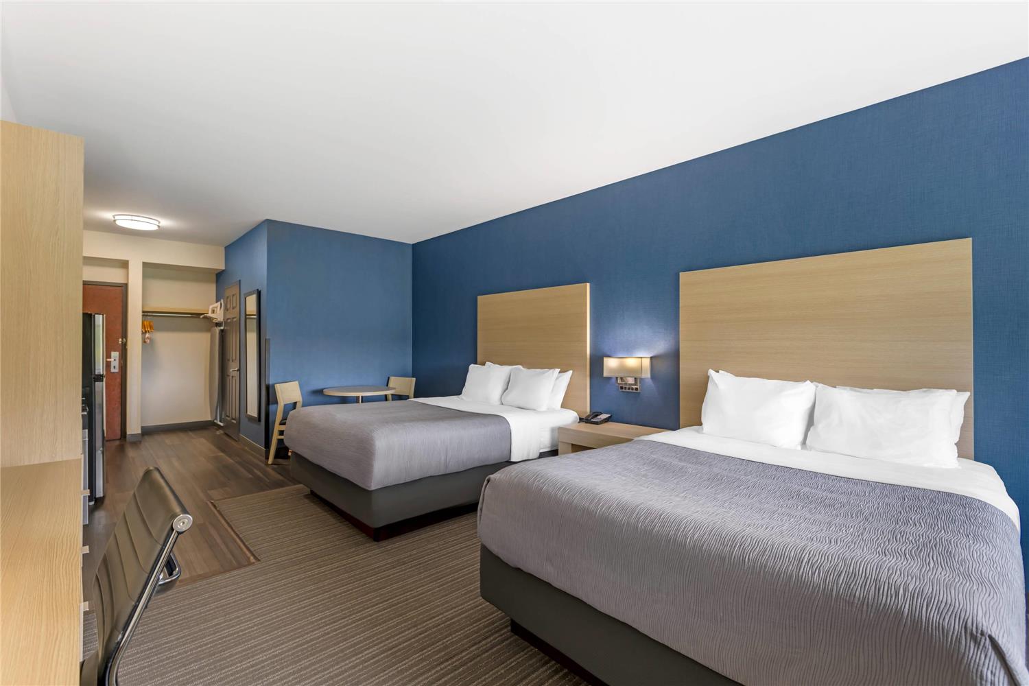 Upgrade, Efficiency, Suite, 2 Queen Beds