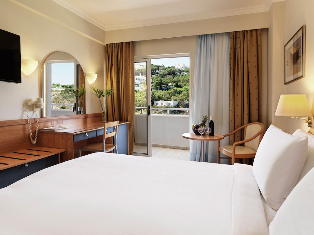 TWIN ROOM LAND VIEW