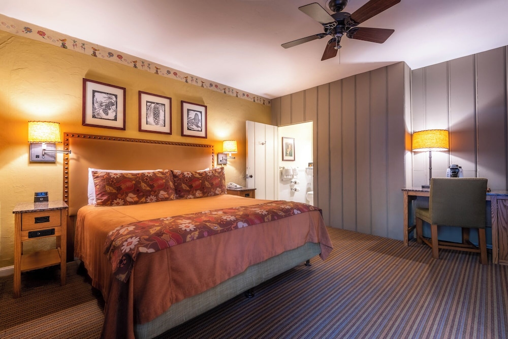 The Ahwahnee 15/50