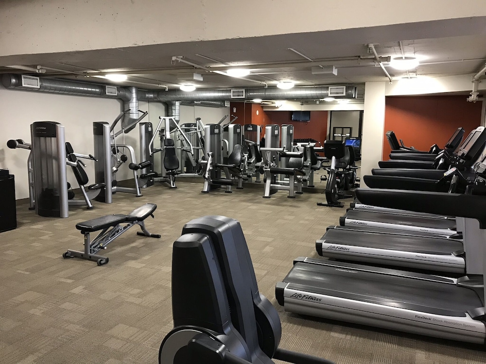 DoubleTree by Hilton Montreal 32/77