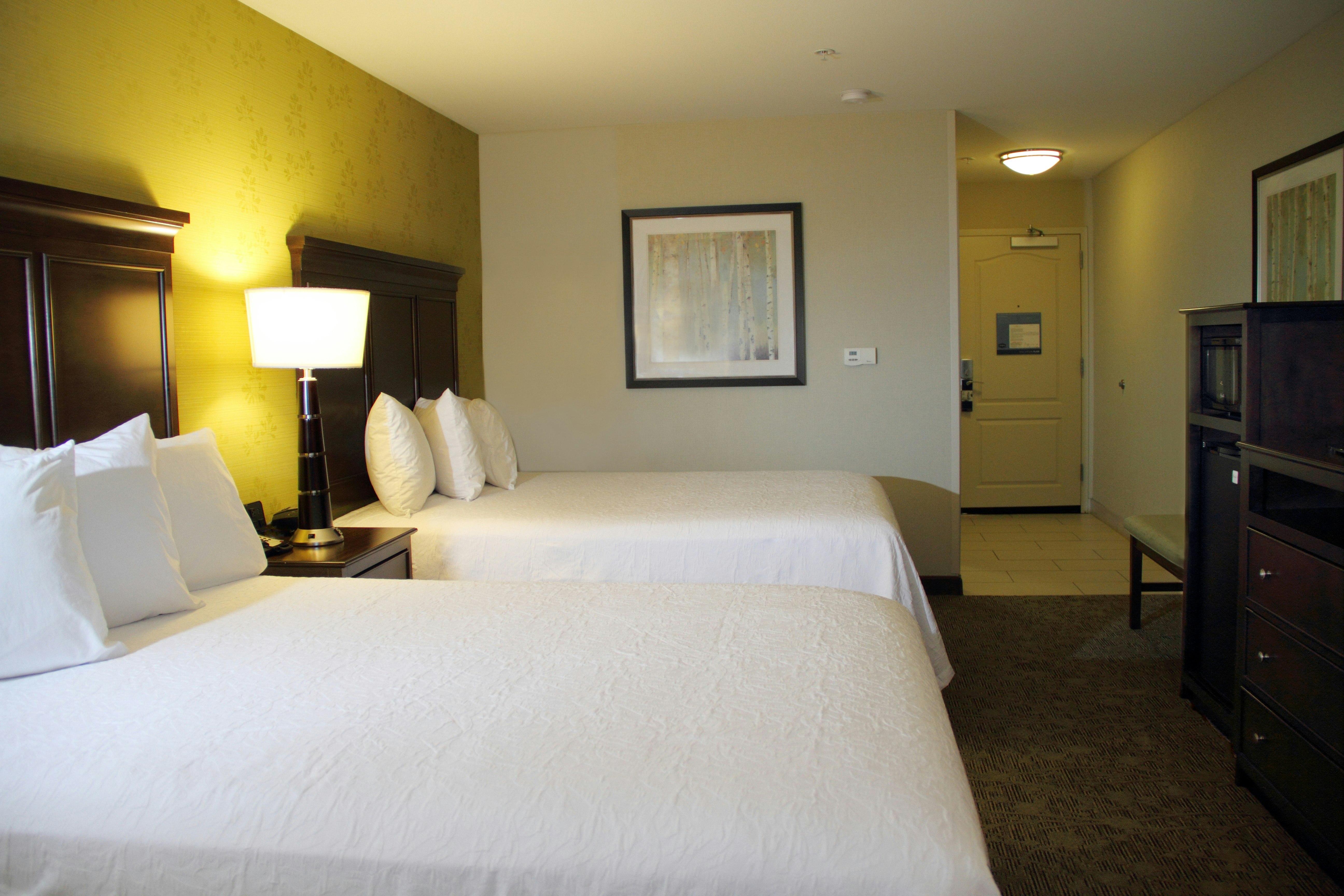 غرفة بسريرين كوين لذوي الإعاقة، Hampton Inn Suites Manteca 3/4