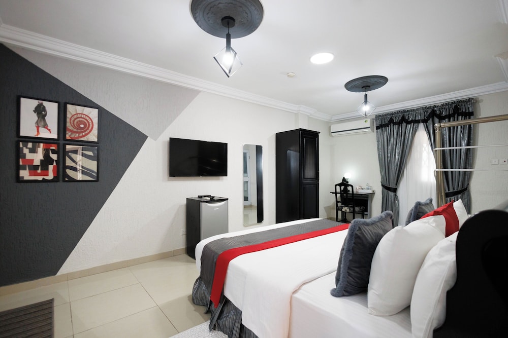 The Ritzz Exclusive Guest House 15/49
