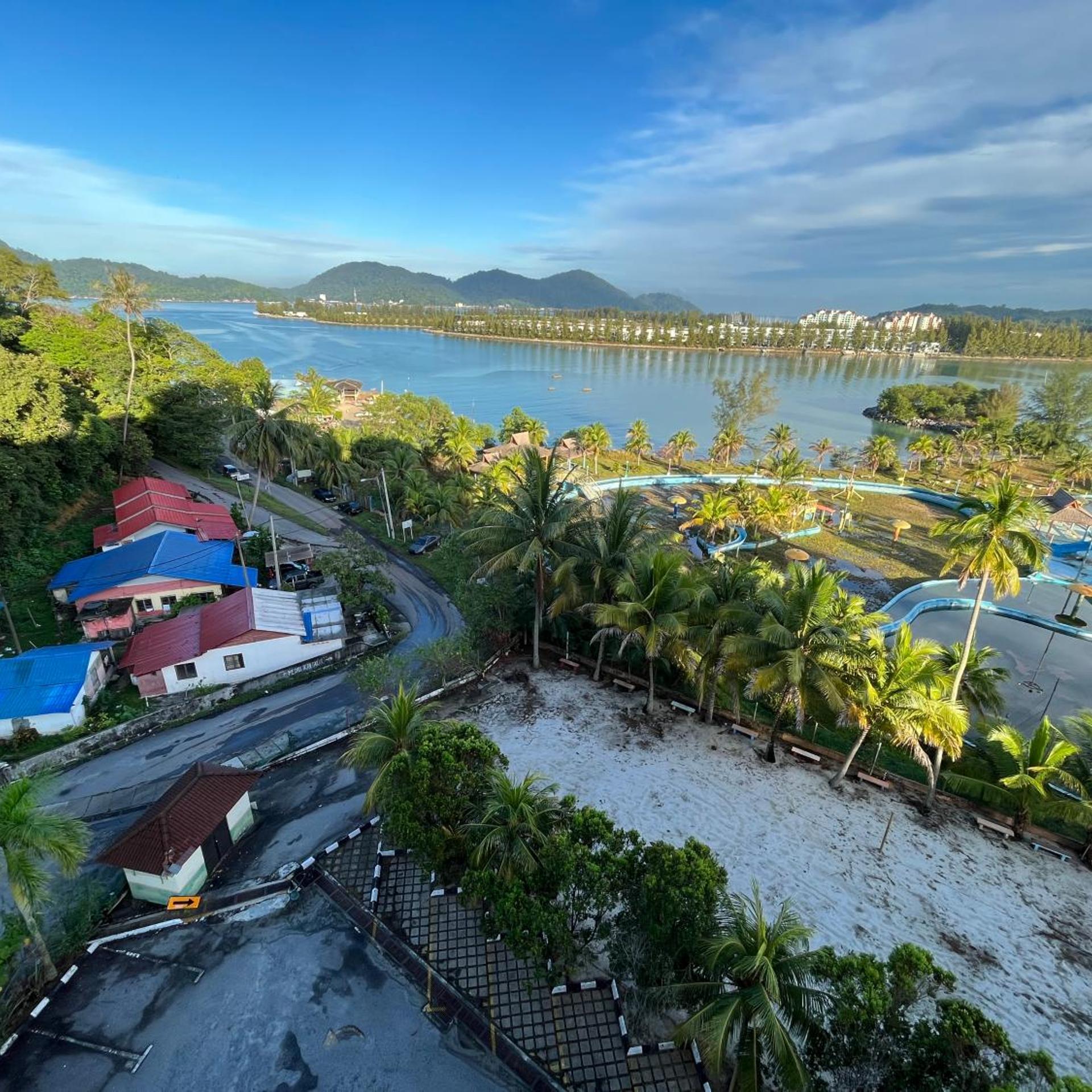 Marina Cove Resort 40/48