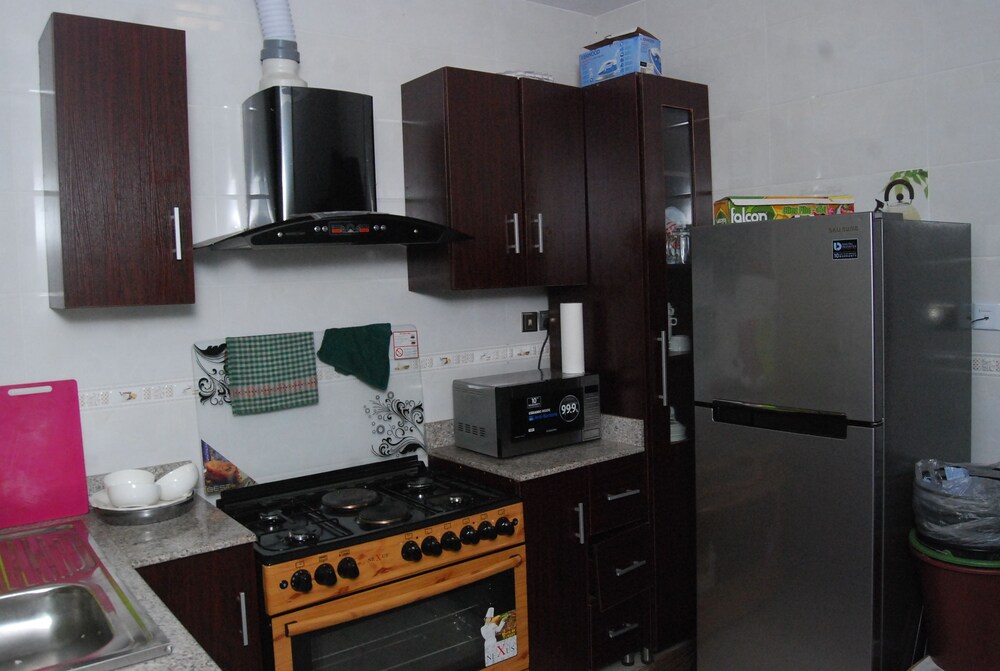 Grandbee Apartment And Residence 21/21