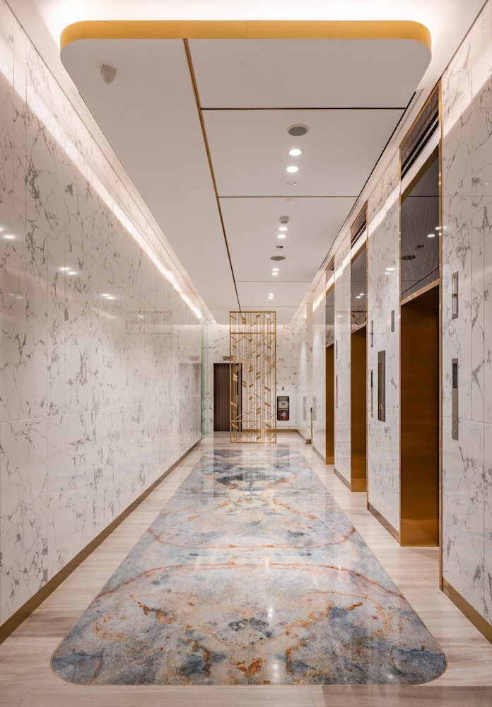 Movenpick Living West Hanoi 86/112