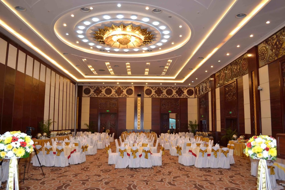 Don Chan Palace Hotel Convention 11/50