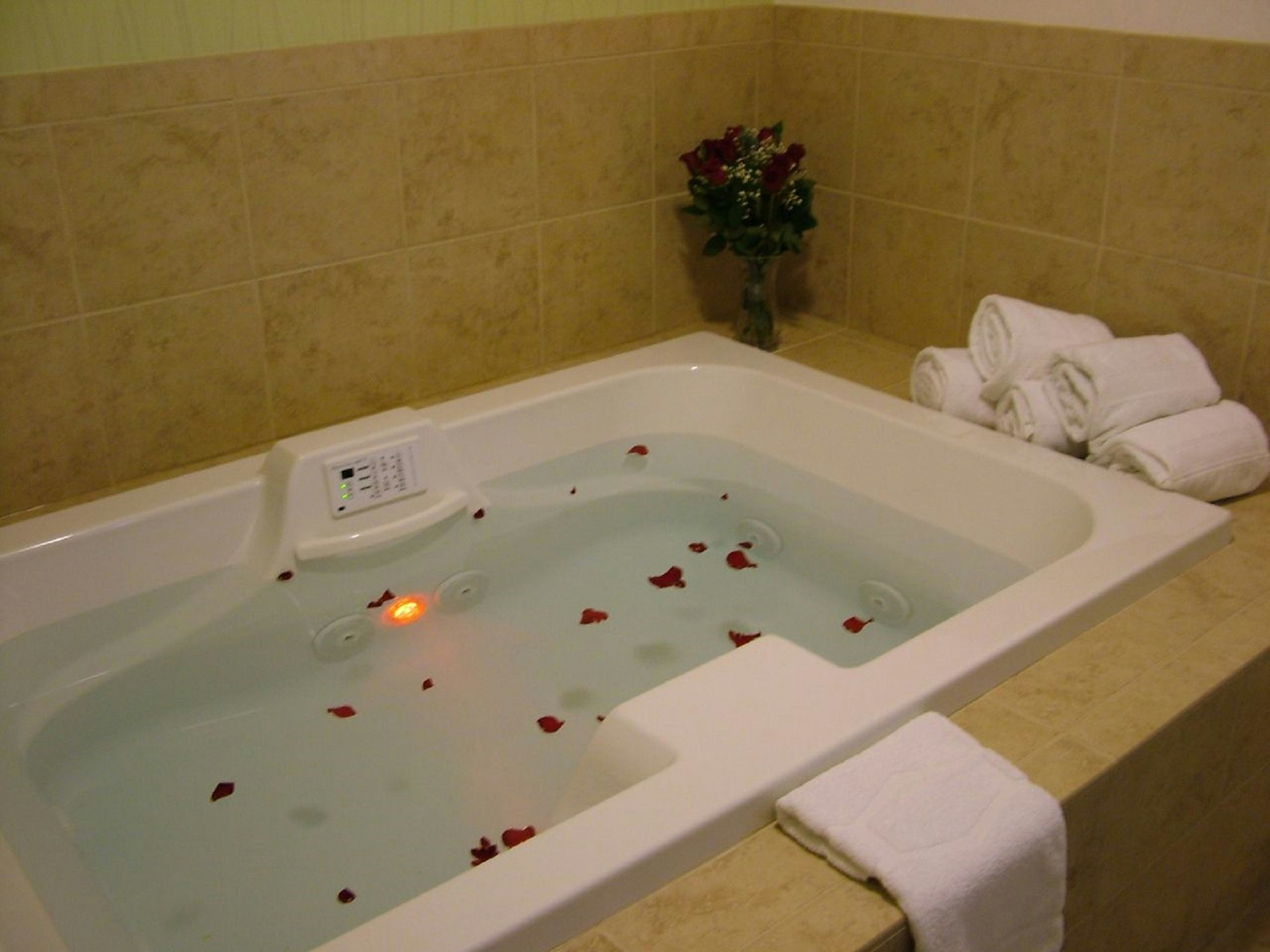 Hampton Inn Cincinnati Northwest Fairfield 50/50
