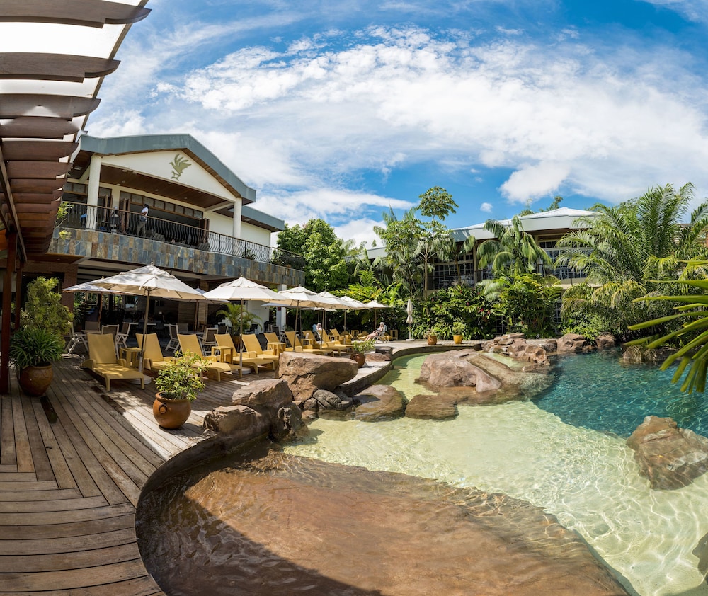 Jacana Amazon Wellness Resort 1/68