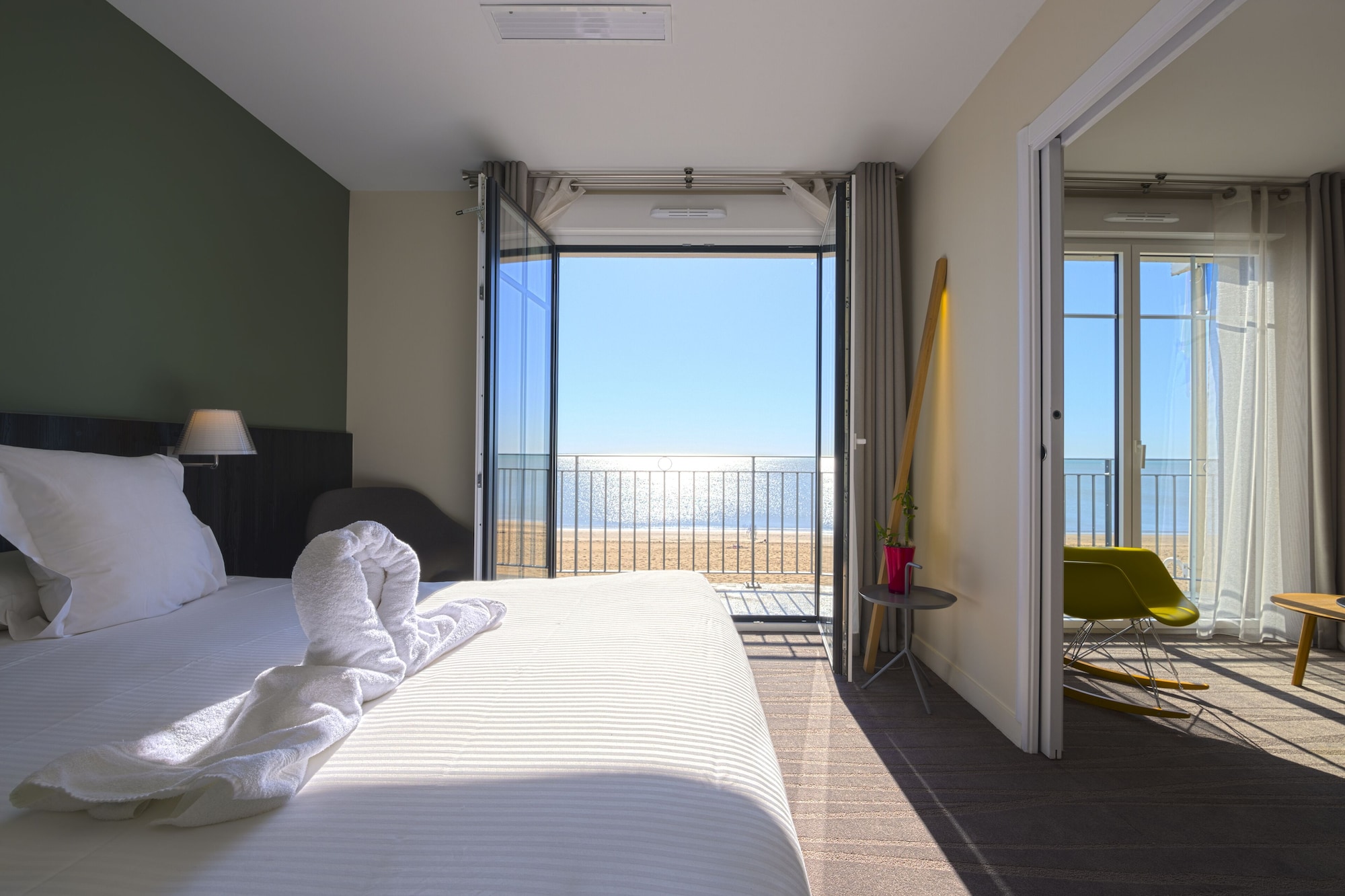 Suite, Queen Bed, Ocean View