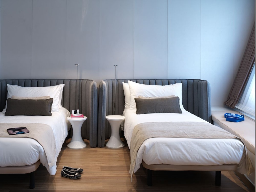 Sunborn Gibraltar 13/75