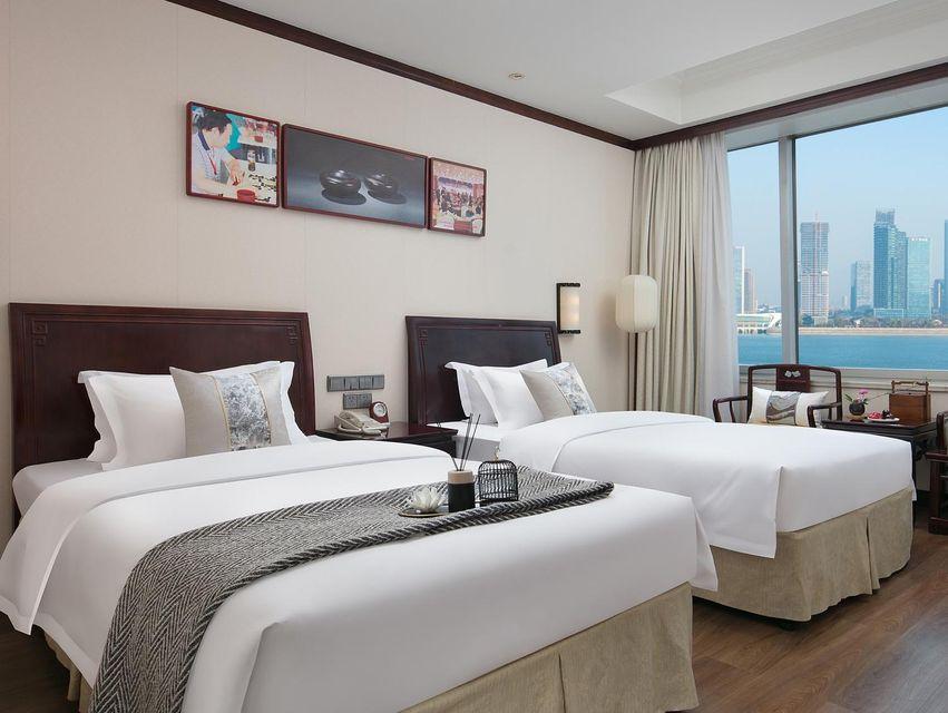 Deluxe, City View