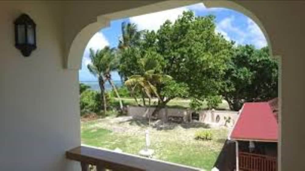 Seashell Beach Villa 29/32